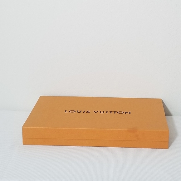 Louis Vuitton Box - Picture 2 of 10